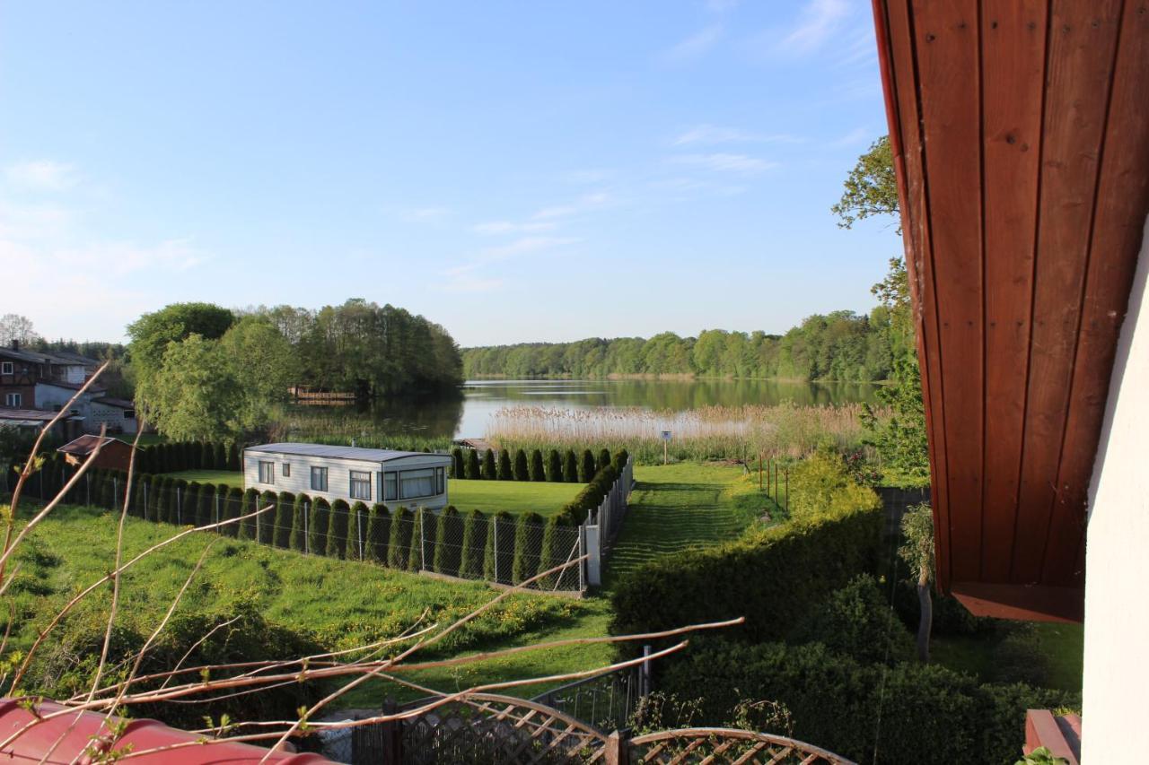 Domek Nad Jeziorem Bystrzyna Świdwin Exterior foto