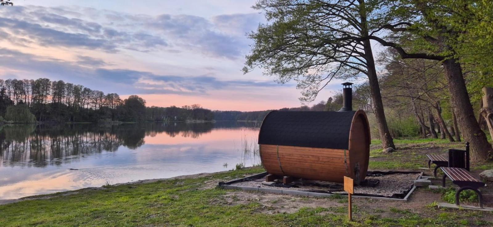 Domek Nad Jeziorem Bystrzyna Świdwin Exterior foto